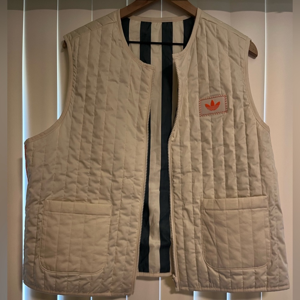 Adidas Originals Summer Glow Reversible Vest in Wonder White / Blue Stripes